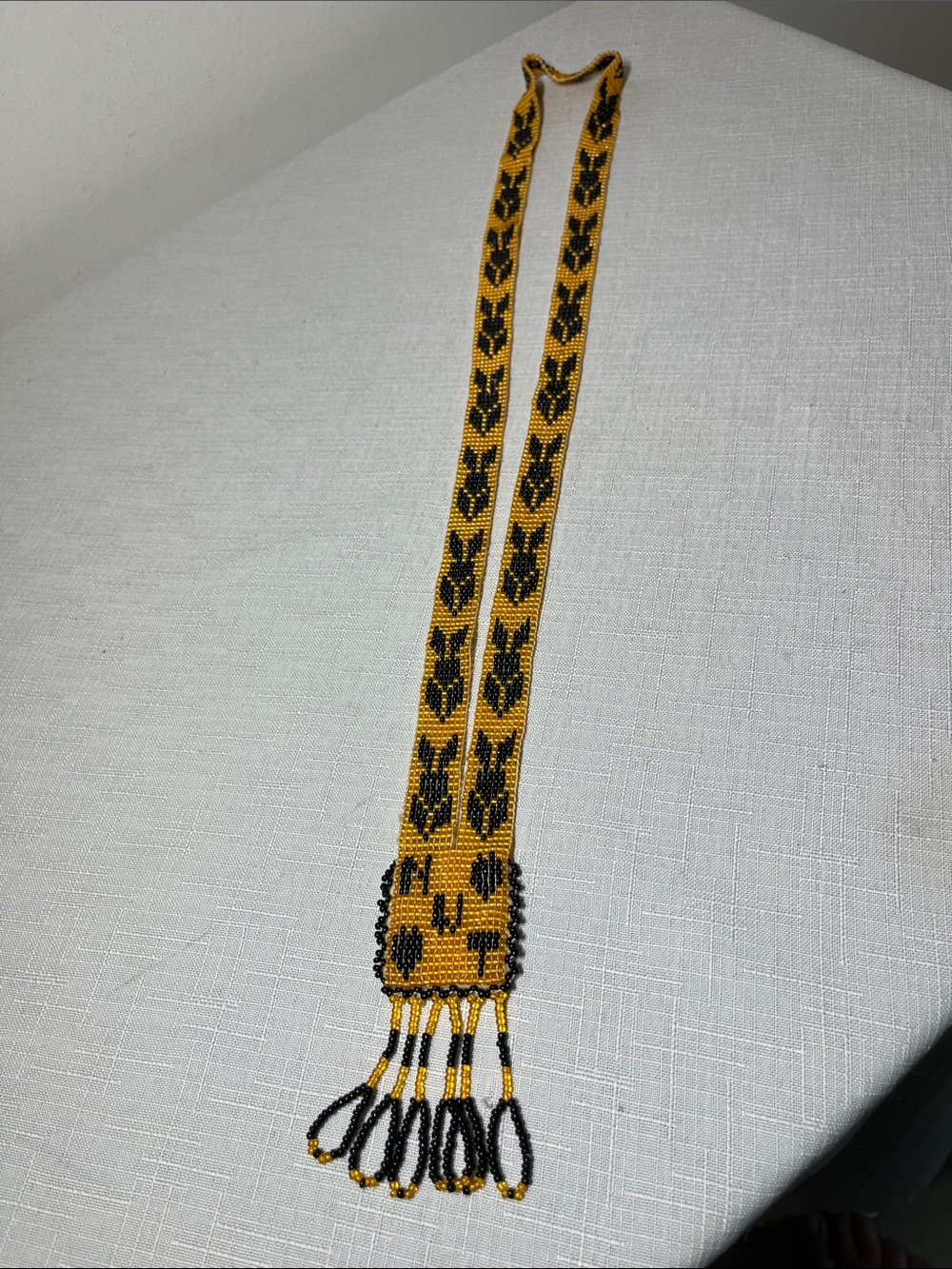 Handmade Yellow and Black Beaded Necklace. Seed beads
Like new